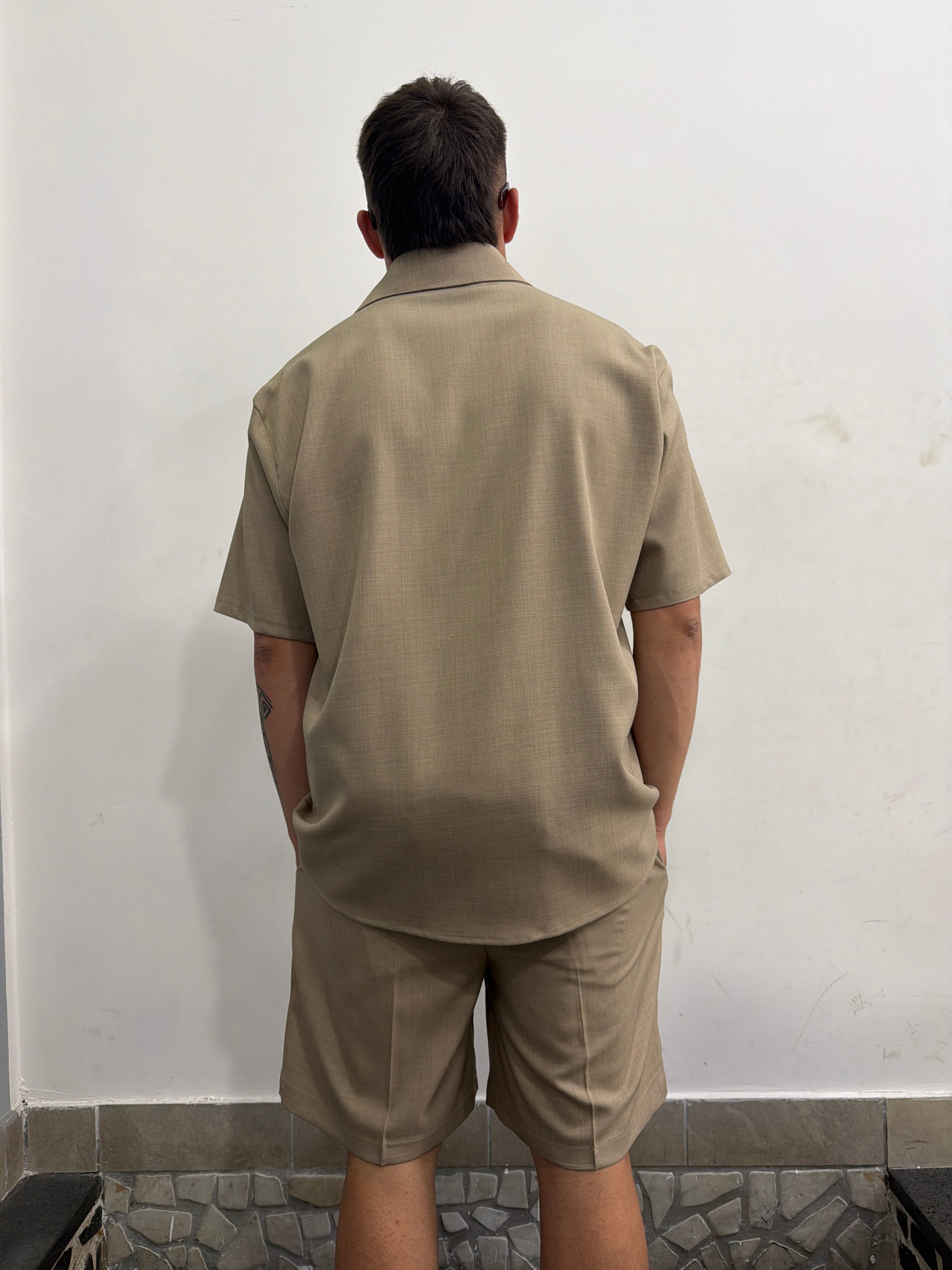 COORDINATO DIFFERENT BERMUDA E CAMICIA
