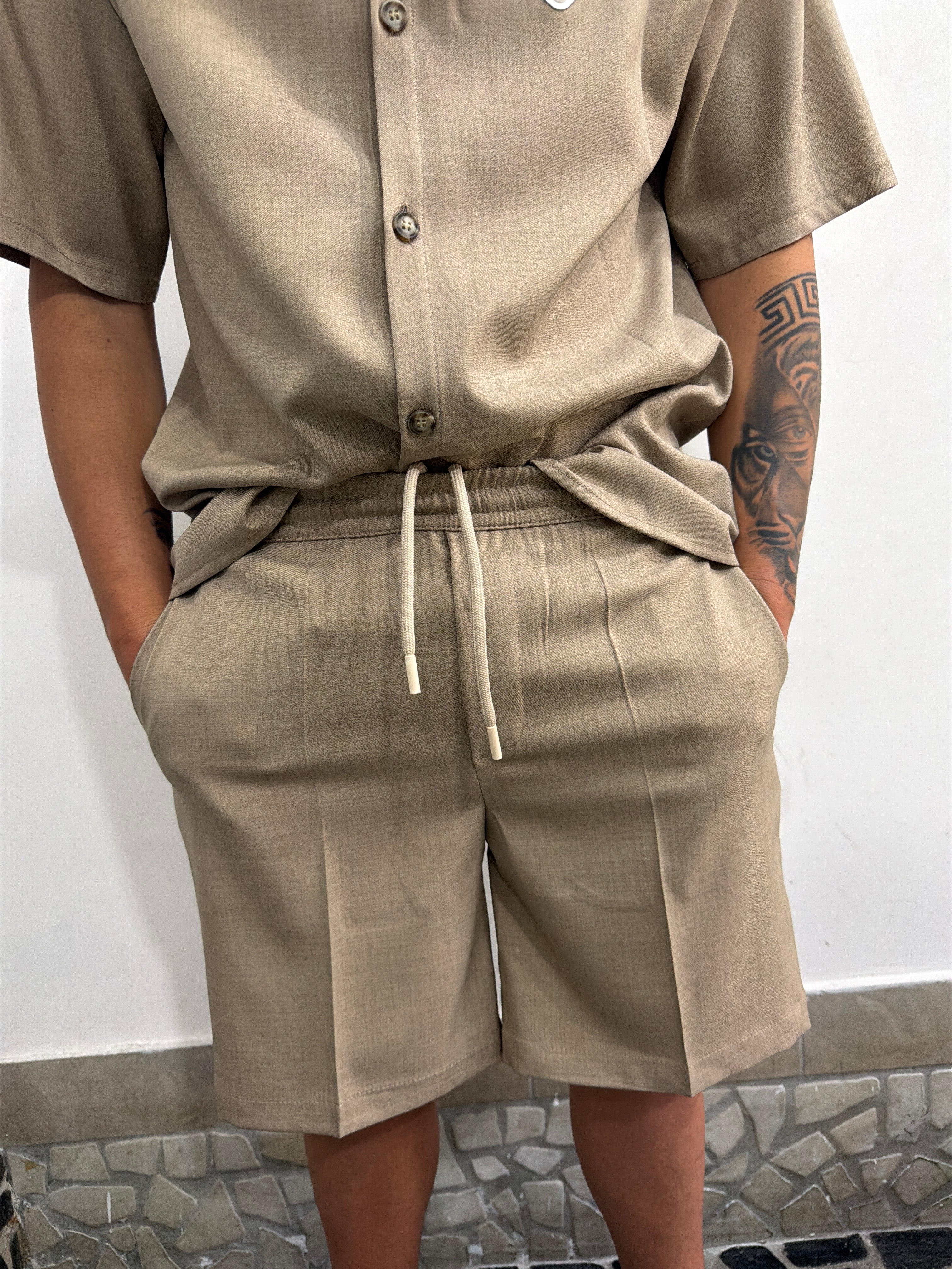 COORDINATO DIFFERENT BERMUDA E CAMICIA
