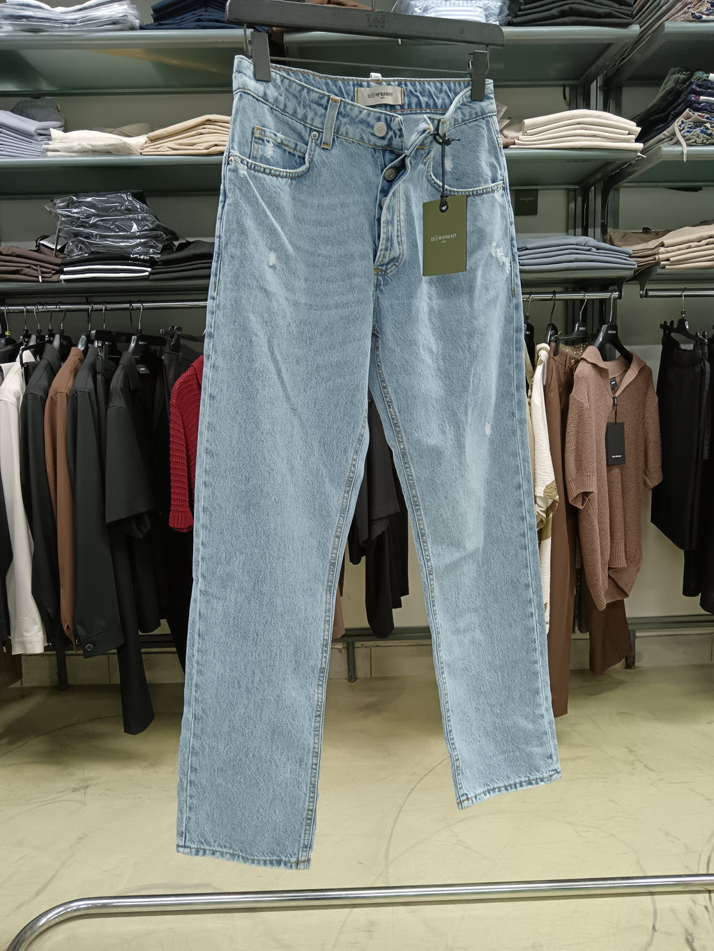 Jeans DIFFERENT Baggy