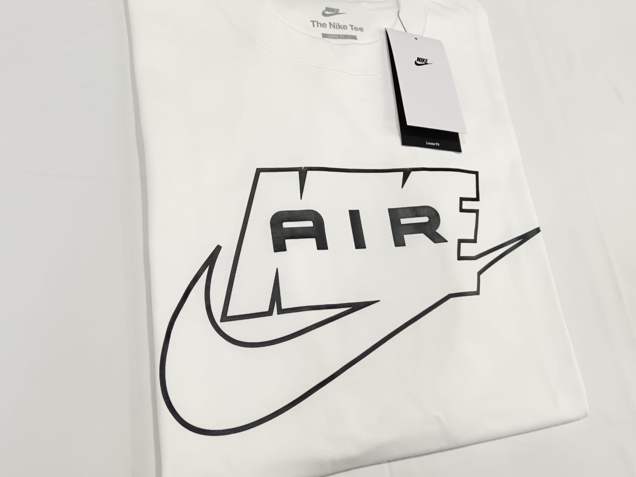 T-shirt NIKE
