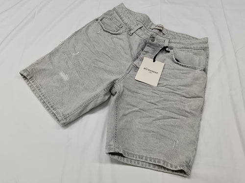 Bermuda jeans Different
